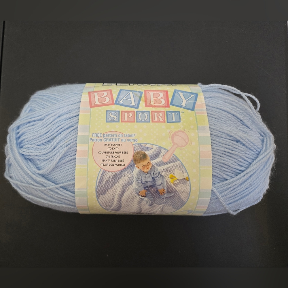 BERNAT BABY  SPORT YARN 10 OZ PALE BLUE, 1077 Yards